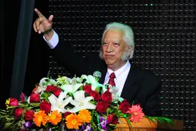 没有中国血统的侨商熊德龙，为何几十年来不断为我国建设提供帮助图片