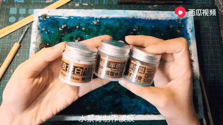 22岁成都女孩耗时半月复原《千与千寻》的水上列车