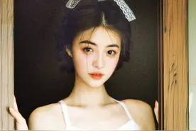 薄外套+连衣裙=今秋最in穿搭，巨美巨时髦图片