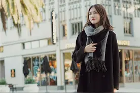 为何你戴围巾有股浓浓的“大妈感”？跟着这些博主学，秒变时髦精图片