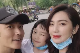 娱乐圈姐弟恋盘点，李冰冰大男友17岁，51岁钟丽缇三婚嫁鲜肉图片