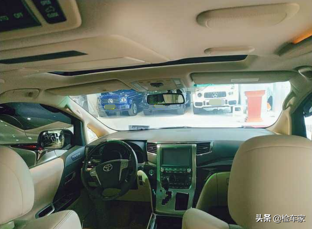 50万买陆地头等舱丰田埃尔法，检测后备箱有焊点！车商竟威逼利诱