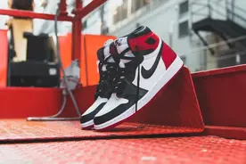 这些“韭菜” AJ1 终于还是撑不住了！最夸张的一双跌了近万元！图片