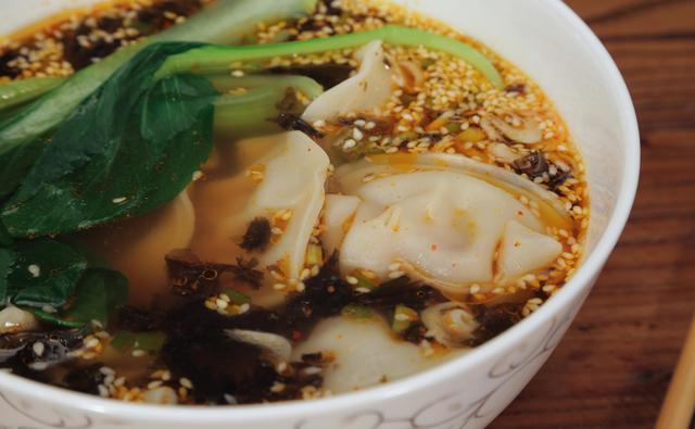 开胃小主食：酸汤水饺的做法