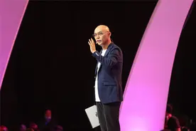 今晚《非诚勿扰》，这个勇敢深情的爆灯感动了孟爷爷图片