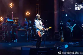 朴树周深王源许嵩唱响青春 这场夏日歌会被“毕业快乐”刷屏图片