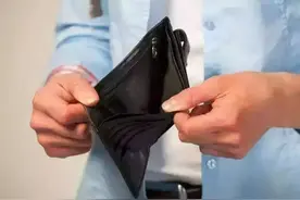 她在深圳坐拥1200套房，成最牛房东，月租金160万，发家史不简单图片