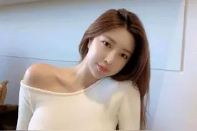 韩国女主播米娜，身材苗条拥有大长腿，网友：身材怎么练出来的？图片