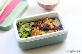 天热吃鱼，就用它做，不用担心火候大小，一锅焖出来，太入味了图片