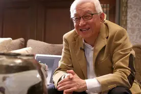 威震中美的中国芯片教父：若非因爱国遭陷害，他早就打垮了台积电图片