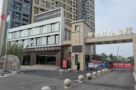 郑州“智慧社区”长啥样？请看二七区荆胡社区：电动车上不了楼、抓拍高空抛物，手机操作共享车位……图片