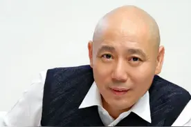 李成儒比上不足比下有余，自导自演电影评分3.9，票房24万图片
