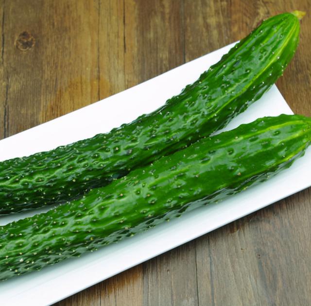 牢记这8个字,轻松挑出没打"激素"的新鲜黄瓜(怎样挑青瓜) - 冷求网