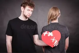 枕边人和心上人，哪个女人最幸福？图片