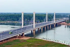 我国最憋屈的石桥，两次爆破都没炸塌，打脸众多伪专家图片