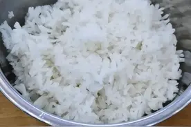 一个人吃饭和二个人吃饭的区别图片