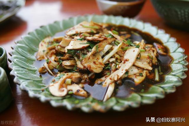 国宴第一道菜松茸花胶 2026年松茸花胶汤