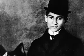 “新小说”鼻祖卡夫卡：恋爱疯子，情书高手，却因恐婚孤独到死图片