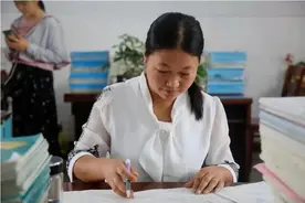 光山最美老师：背起学生的“人生”图片