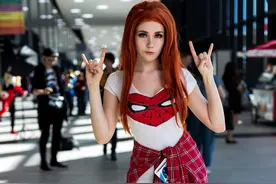 蜘蛛侠不火的原因找到了，可能是差女英雄，这女蜘蛛你能不爱？图片