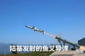 我军登陆作战的巨大威胁：海陆空三位一体的“鱼叉”反舰导弹图片