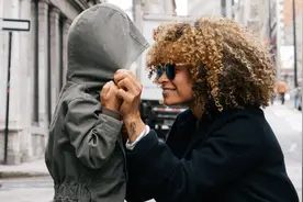 想培养一个聪明有主见的孩子，父母常把这句话挂嘴边，足矣图片