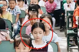 新疆超美小学生火了，高鼻大眼好精致，怪不得满大街都是迪丽热巴图片