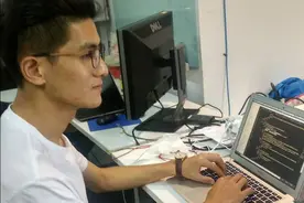 我，程序员，32岁失业后干啥都赔钱，月薪2万的好日子一去不返图片