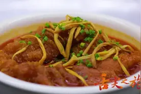 被一勺红油包裹的团圆肘子，是全州人放不下的美味图片