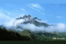 中国有二十八个白云山景区每个都云雾缭绕，犹如云里仙境图片