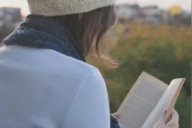 爸妈省吃俭用的钱给我买了一部手机图片