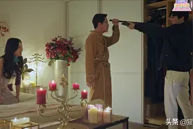 《顶楼》大反转，猪队友气哭观众，2梗暗示苦命单亲妈妈是凶手？图片