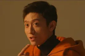 怪了！冯小刚新剧的“丑男”，既不帅又不嫩，却让人“丢盔弃甲”图片
