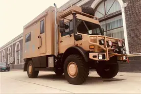 奔驰乌尼莫克越野房车极地挑战无惧任何地形图片