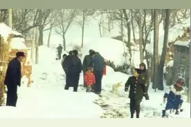 30年前菏泽人过年走亲戚的老照片，满满回忆，你记得吗？图片