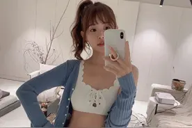 张子萱产后3个月穿泳衣，大秀火辣身材，小腹干净无妊娠纹图片