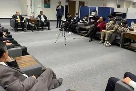 李毅教授洛杉矶“中美关系和台海局势”主题演讲与交流会图片
