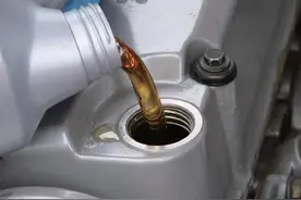 买车后前10万公里都在4S店保养，会比在外面保养贵多少钱？图片