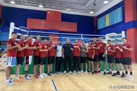 新疆拳击手26日登上赛场 队友教练齐送祝福图片