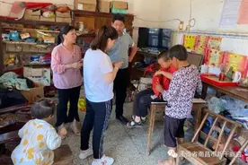 南昌市新干商会走访慰问贫困学生图片