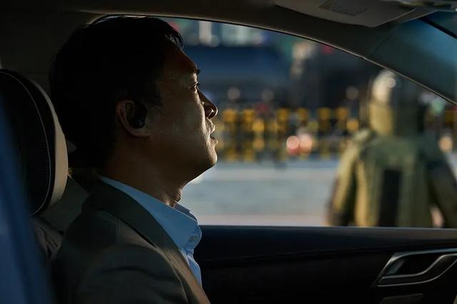 《寄生虫》团队打造，今年最猛韩片一动就爆炸，创2021韩最高票房