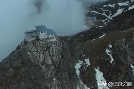 离印军最近的“云端哨所”-詹娘舍，巡逻路旁就是万丈深渊图片