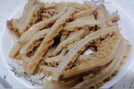 家庭火锅常备的12道荤菜，趁着周末在家做，囤够一个冬天吃图片