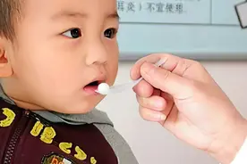 中国人应该记住的国之脊梁，父子两代以身试药，糖丸爷爷顾方舟图片