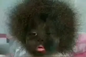 生日宴上他被恶搞，脸抹奶油头插蜡烛……图片