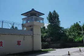 成功将收买信用卡信息罪通过羁押必要性审查改为帮信罪的申请书图片