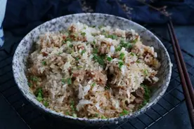 糯米蒸排骨做法，别用糖醋与红烧，此做法营全面又原汁原味图片