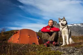 带宠物去户外露营，需要注意什么？必须携带哪些宠物装备图片