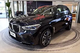 V8双涡轮动力，原装进口大五座SUV，带你看宝马X5 M图片