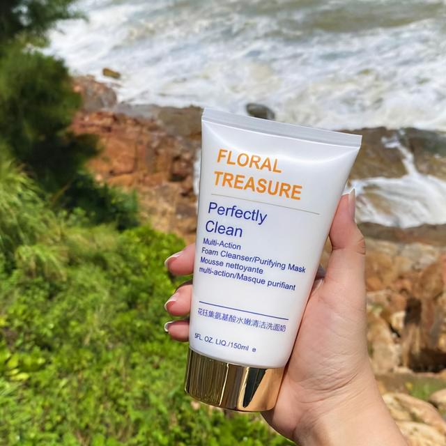 洗面奶推荐：轻松美白补水、改善粗糙暗黄，让你肌肤更嫩滑白皙